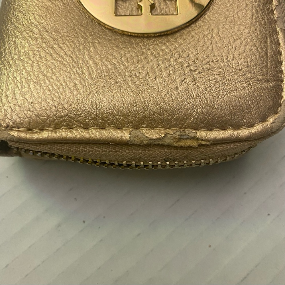Tory Burch Gold Leather Wallet FUC - Picture 10 of 11